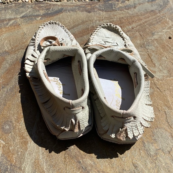 Free People Fringed Leather Moccasins - Picture 15 of 16